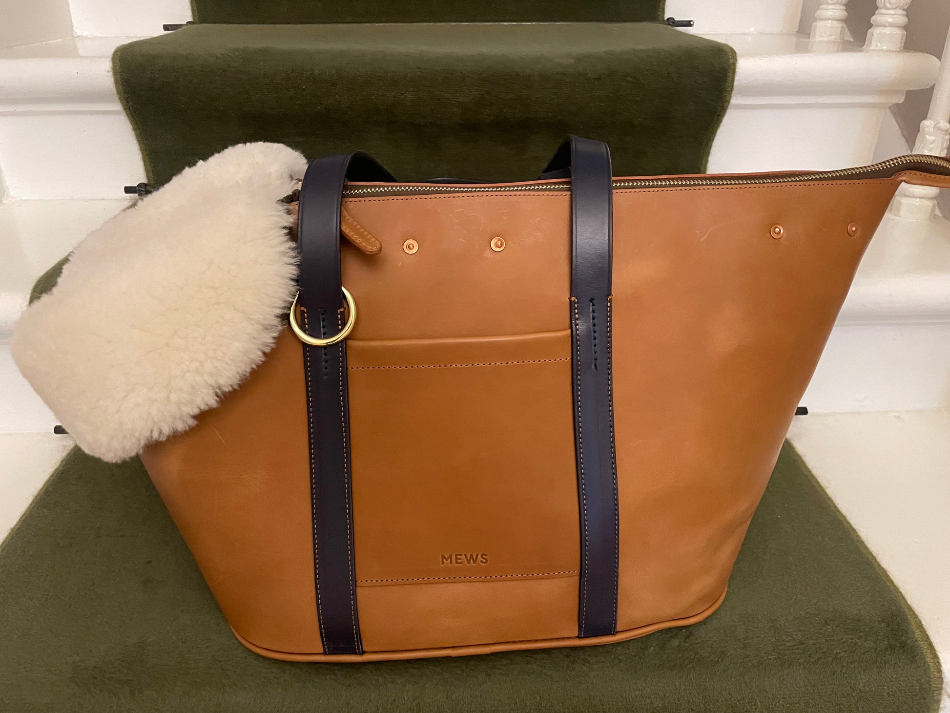 MEWS London Leather Wilton Dog Bag